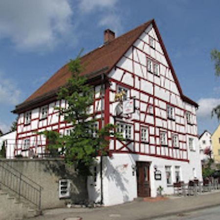 Schildwirtschaft Zum Rothen Ochsen Laupheim Exterior foto