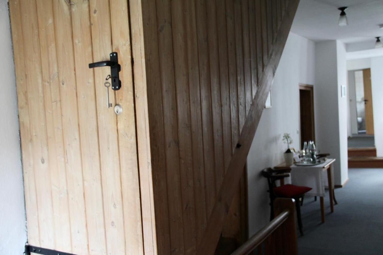 Schildwirtschaft Zum Rothen Ochsen Laupheim Exterior foto