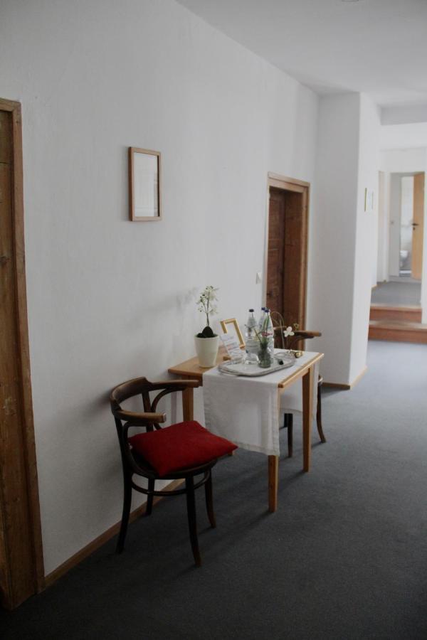 Schildwirtschaft Zum Rothen Ochsen Laupheim Exterior foto